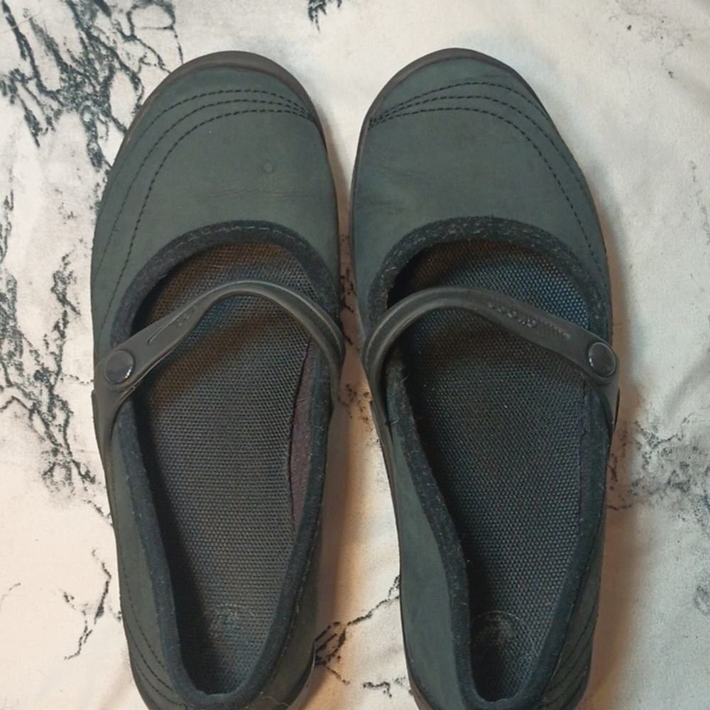 Black Crocs Size 6 Used Like New